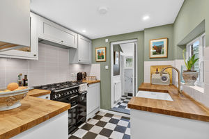 Photo 19- click for photo gallery